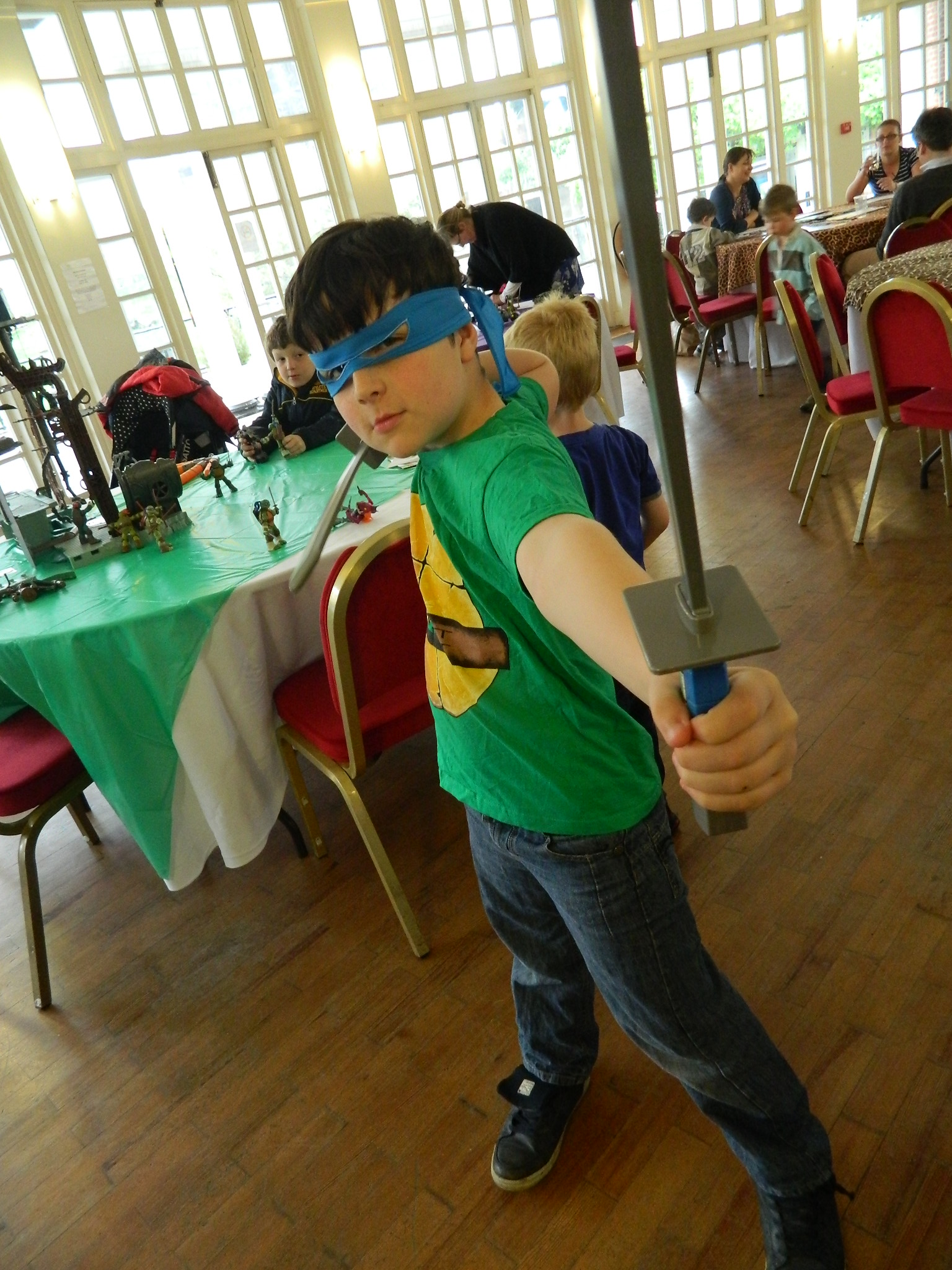 Flair: Teenage Mutant Ninja Turtles toy reviews and London Zoo event