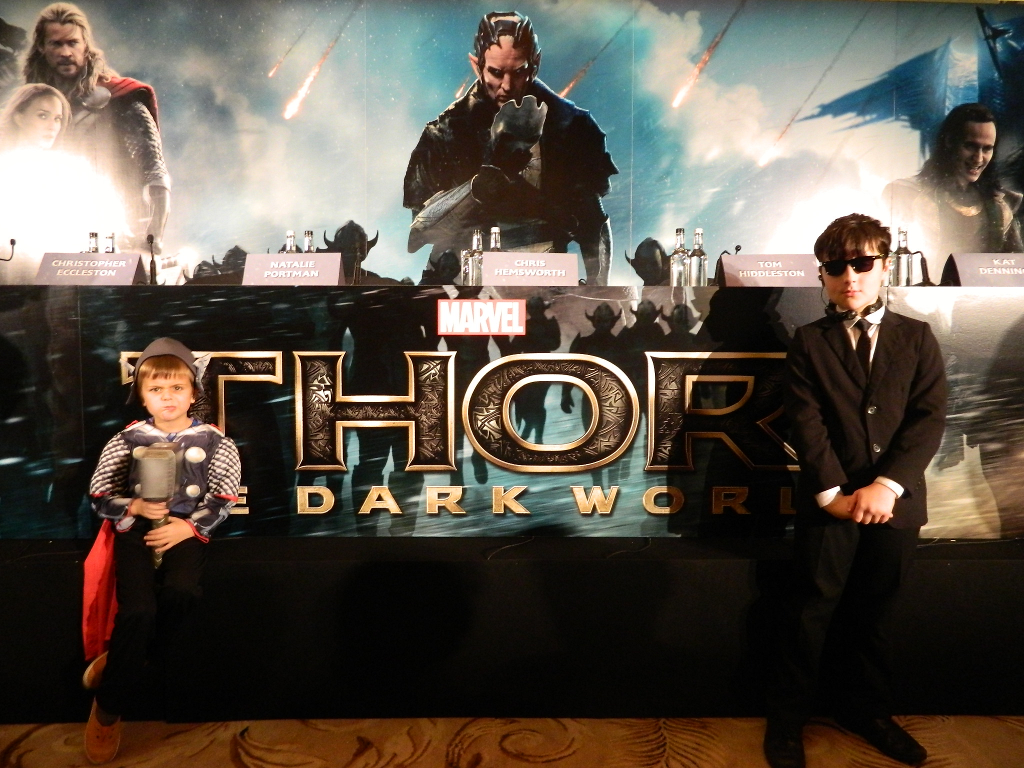 Thor: The Dark World – Fotos de Chris Hemsworth e Christopher