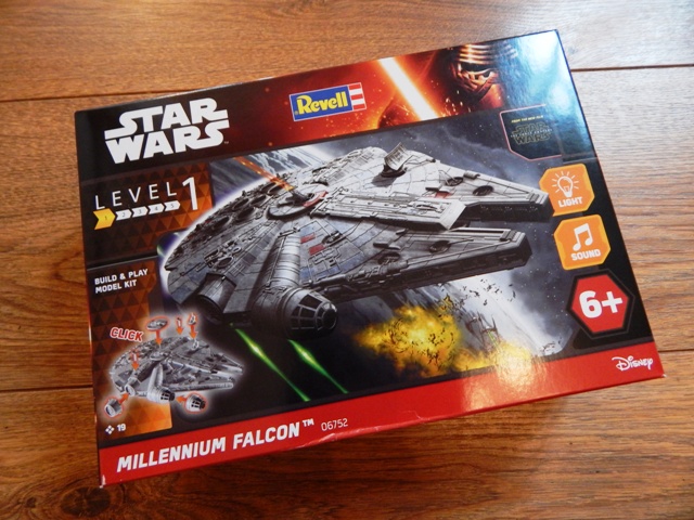 Millennium Play Build The Awakens Wars Star Force & Revell Falcon