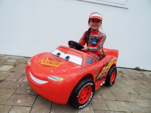 lightning mcqueen car battery powered