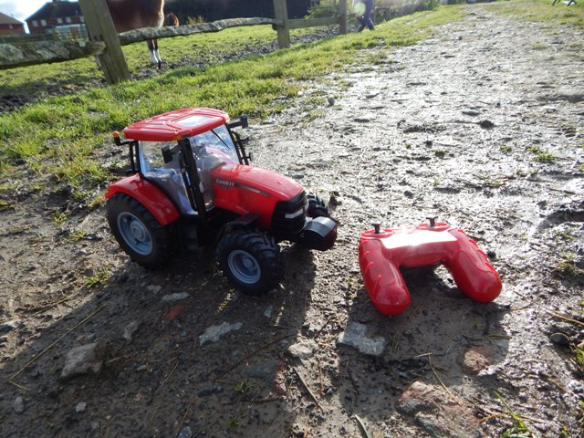britains big farm remote control tractor