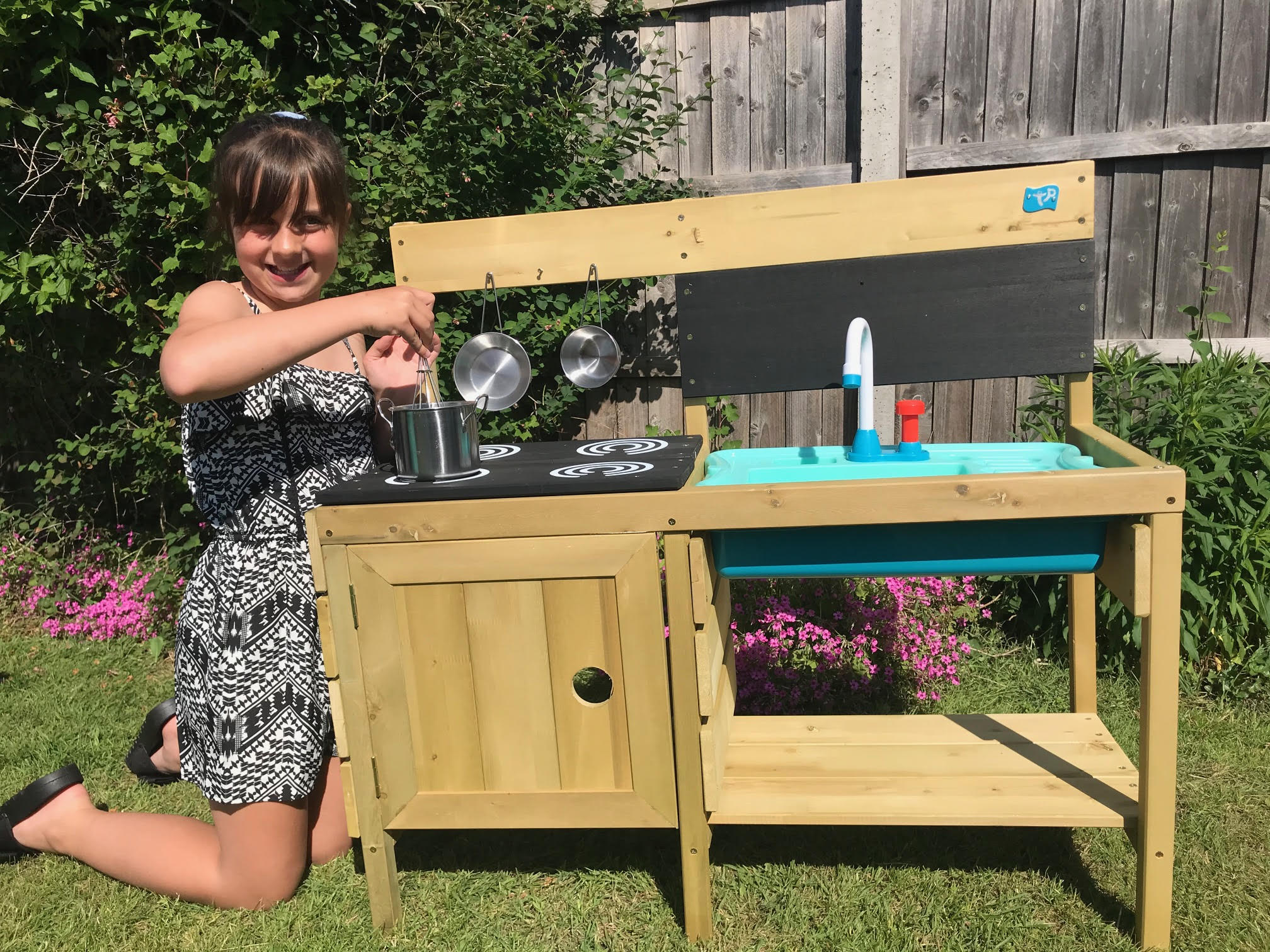 little chef mud kitchen