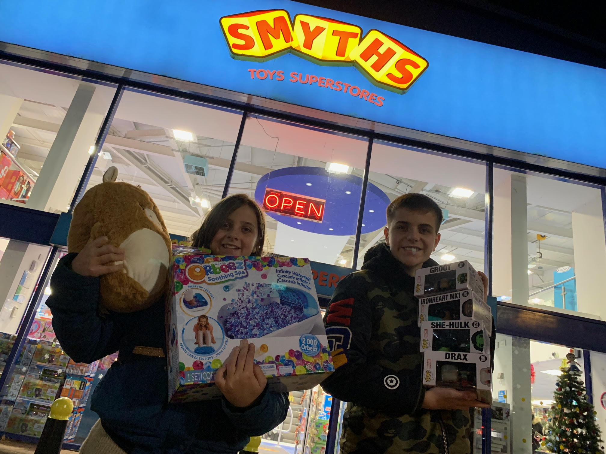 Smyths Toys Superstores - Open Late 