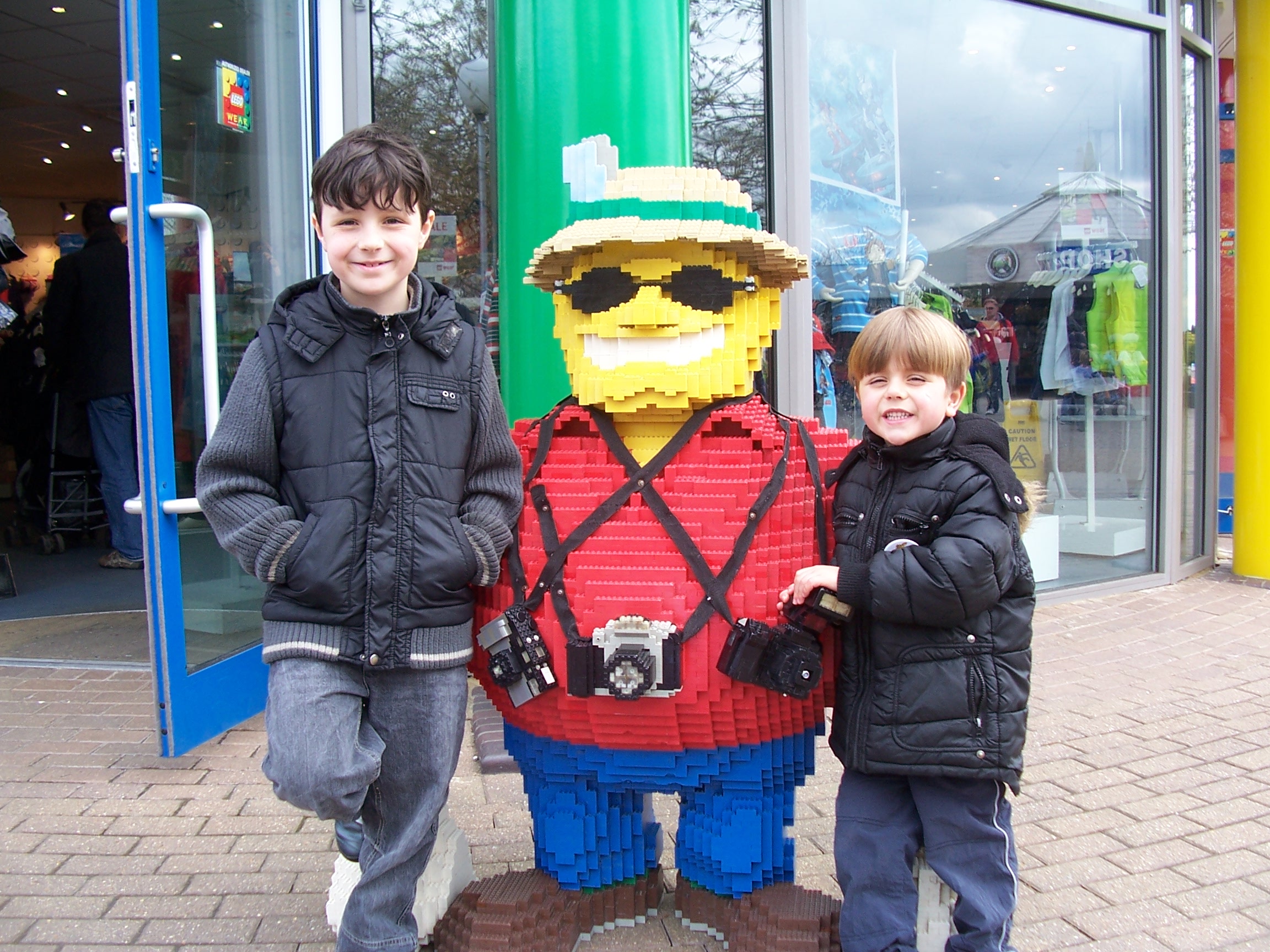 SUMMER HOLIDAYS 2012: LEGOLAND WINDSOR